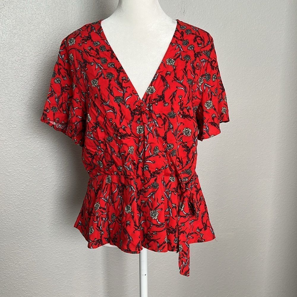 NSR Faux Wrap Peplum Blouse Red Print Size Medium